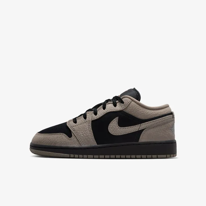JORDAN AIR JORDAN 1 LOW SE (GS) 