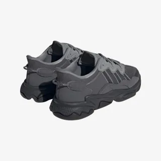 adidas OZWEEGO
