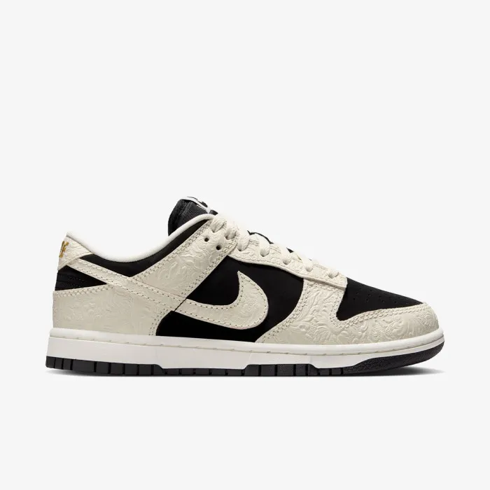 Nike WMNS NIKE DUNK LOW SE 
