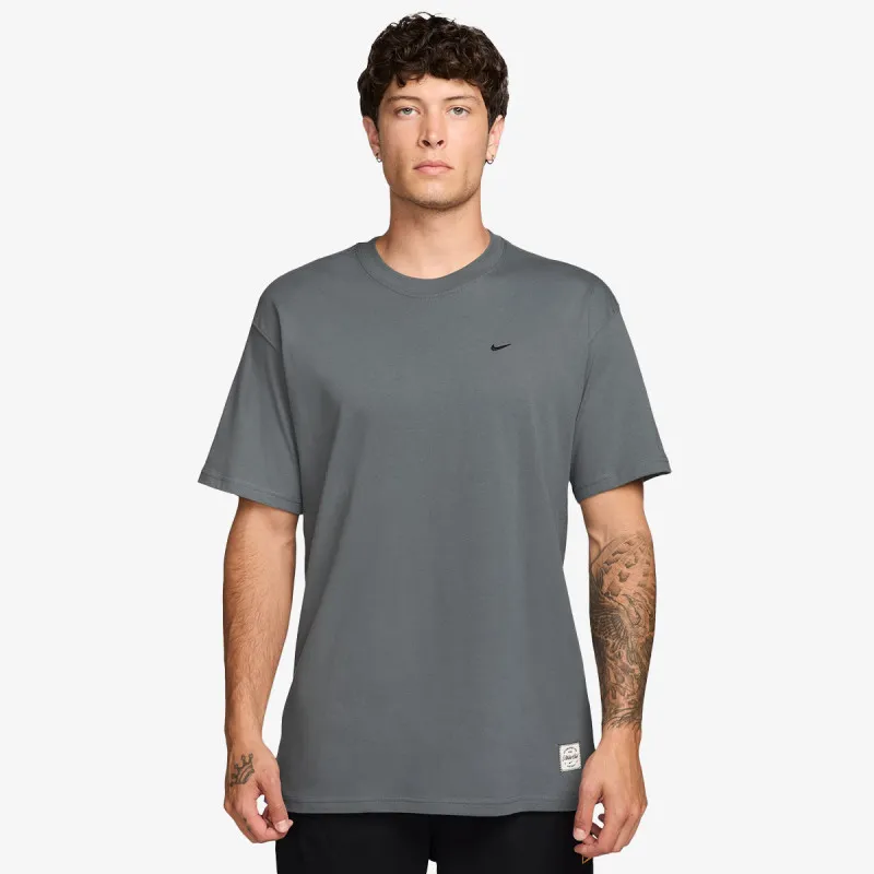 Nike M NK TEE LSE NAC PATCH 