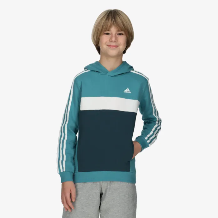 adidas ESSENTIALS 