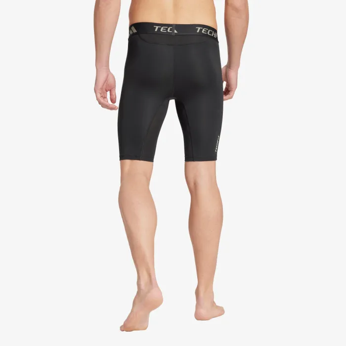 adidas TF BASE SHORT T 