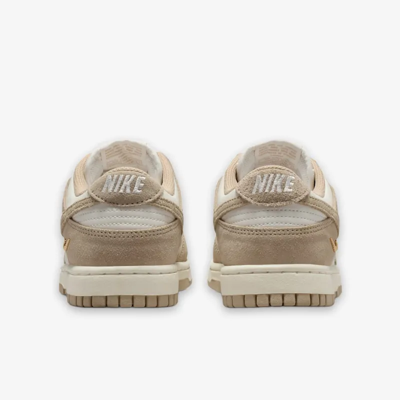 Nike WMNS NIKE DUNK LOW SE 