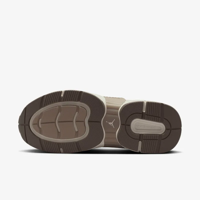 JORDAN WMNS JORDAN TRUNNER O/S 