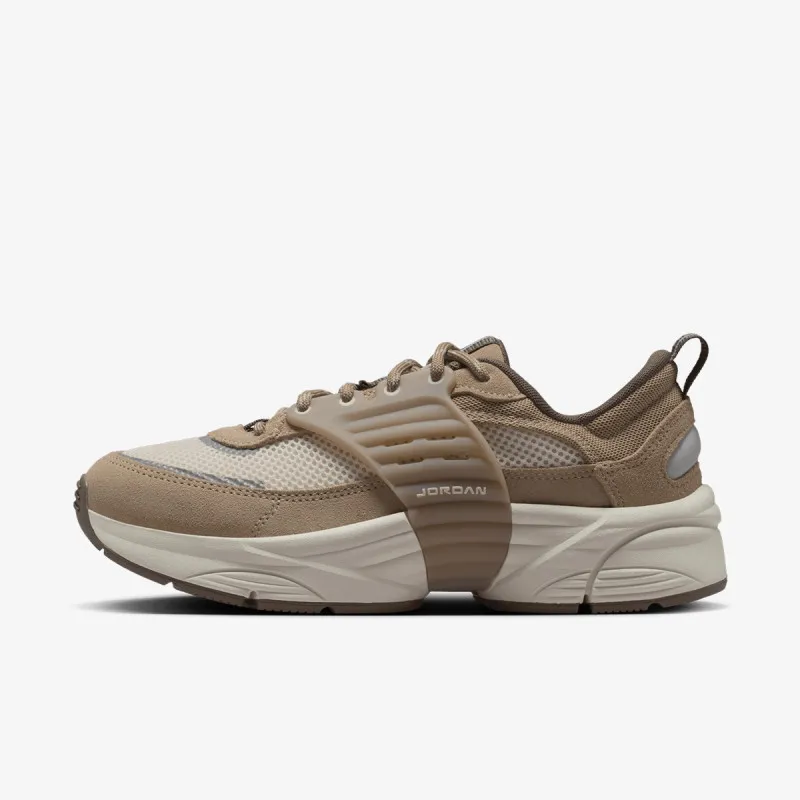 JORDAN WMNS JORDAN TRUNNER O/S 