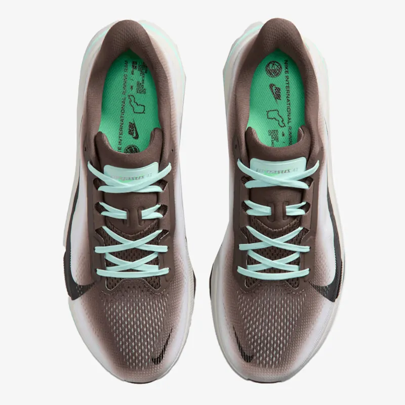 Nike AIR ZOOM PEGASUS 42 
