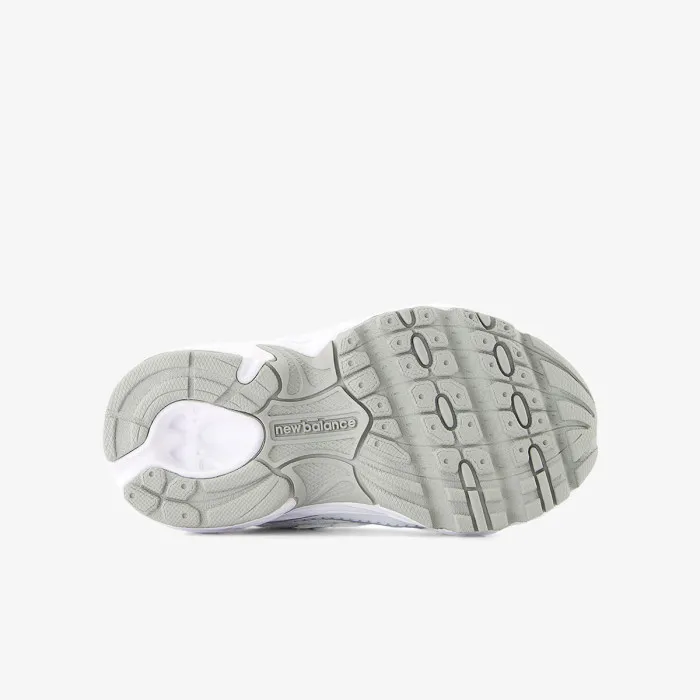 NEW BALANCE K 740 