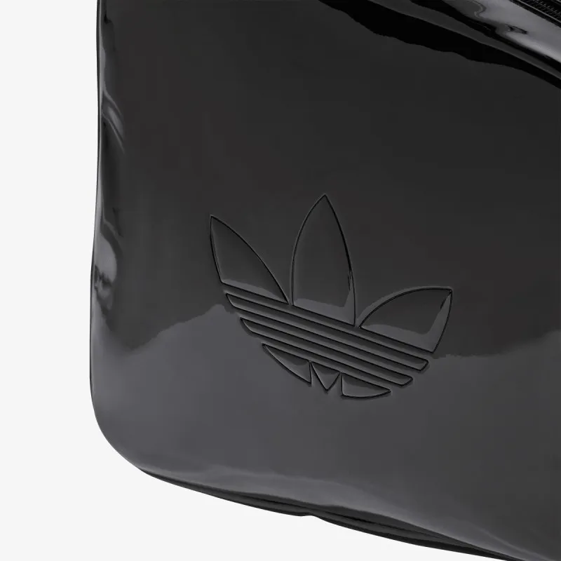 adidas AIRLINER