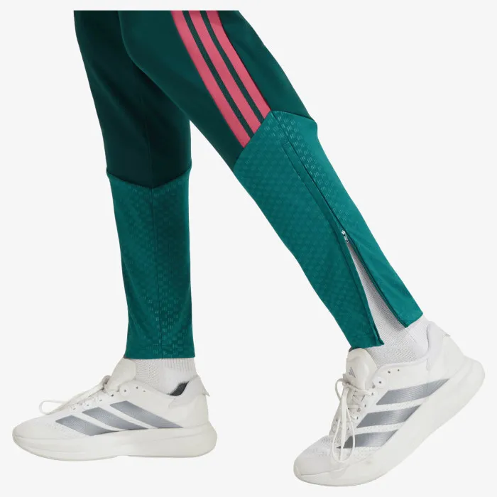 adidas REAL TR PNT 