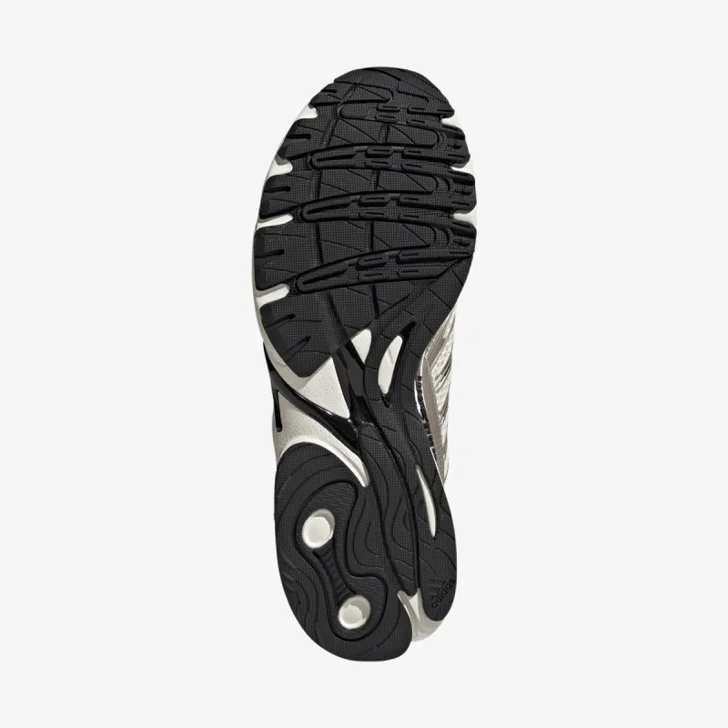 adidas ADISTAR CONTROL 3 