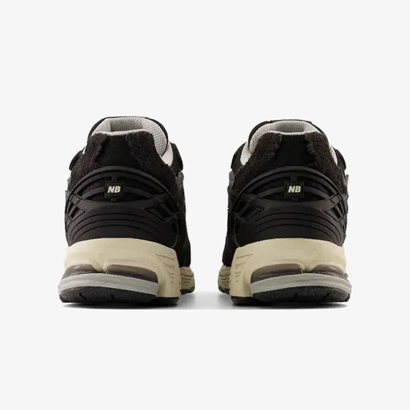 NEW BALANCE 1906R