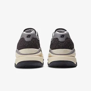 NEW BALANCE 57/40