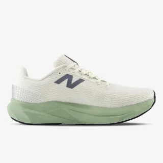 NEW BALANCE M FC PROPEL