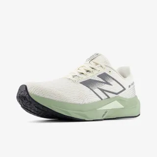 NEW BALANCE M FC PROPEL