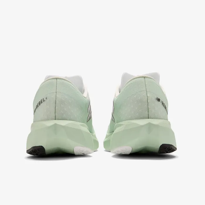 NEW BALANCE M FC REBEL 