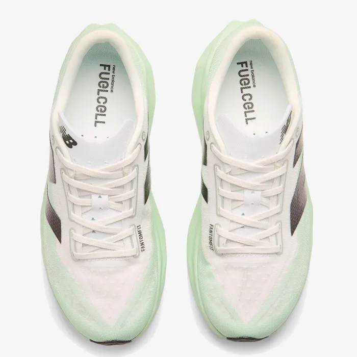 NEW BALANCE M FC REBEL 