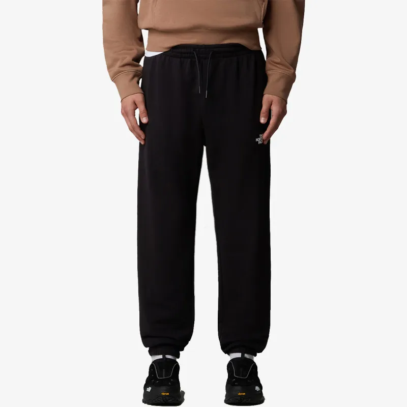 THE NORTH FACE Men’s Simple Dome Light Regular Tapered 