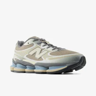 NEW BALANCE 2000 