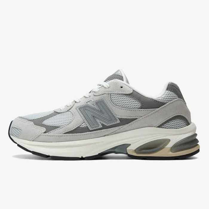 NEW BALANCE 2010 