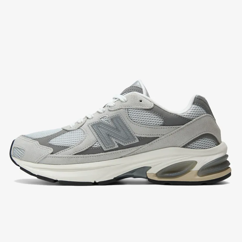 NEW BALANCE 2010 
