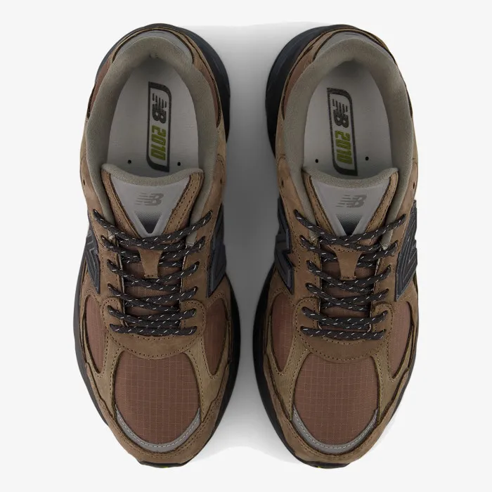 NEW BALANCE 2010 