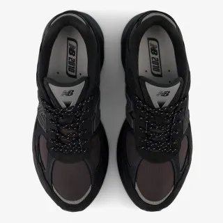 NEW BALANCE 2010 