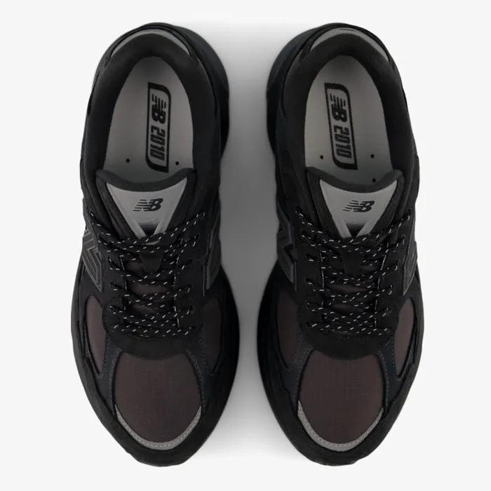 NEW BALANCE 2010 