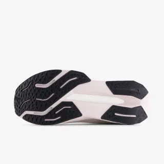 NEW BALANCE W FC PROPEL